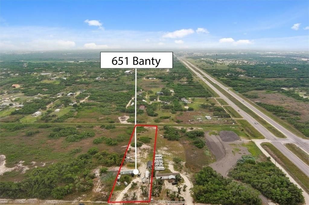 651 Banty, Aransas Pass, TX 78336 — photo 2