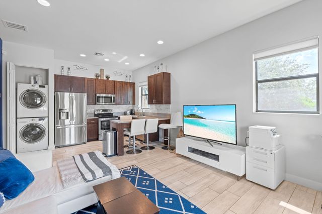 1601 Clydesdale Avenue, Wellington, FL 33414