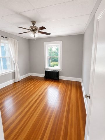 12 Roosevelt Ave, North Attleboro, MA 02760
