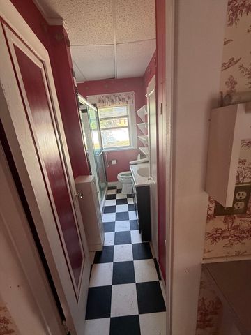 12 Roosevelt Ave, North Attleboro, MA 02760