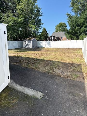 12 Roosevelt Ave, North Attleboro, MA 02760