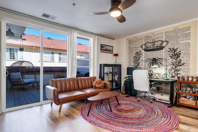 472 Emily Rose Cir, Windsor, CA 95492