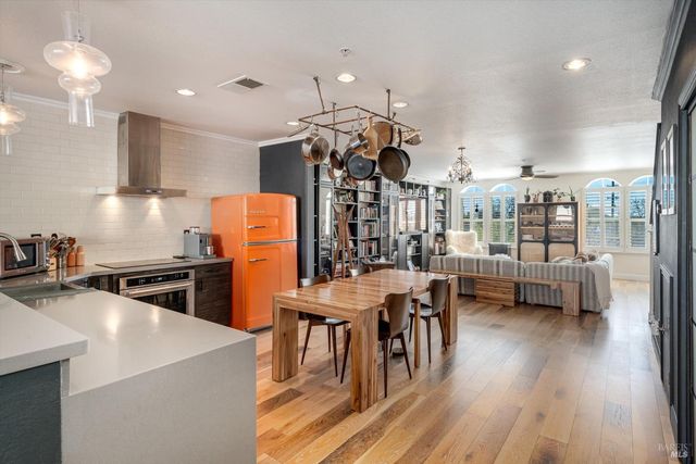 472 Emily Rose Cir, Windsor, CA 95492