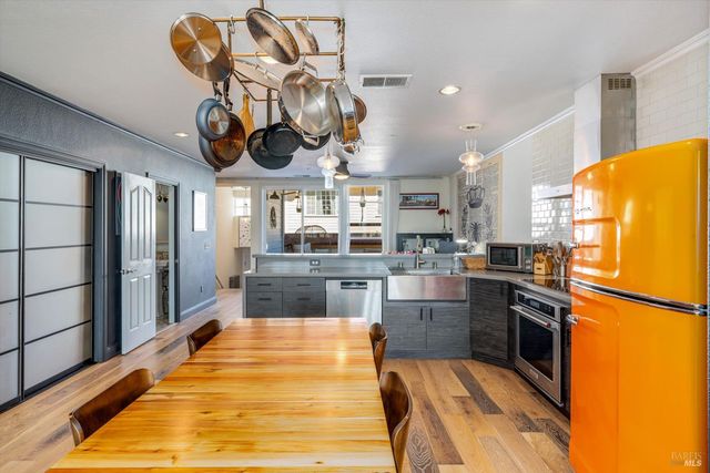 472 Emily Rose Cir, Windsor, CA 95492