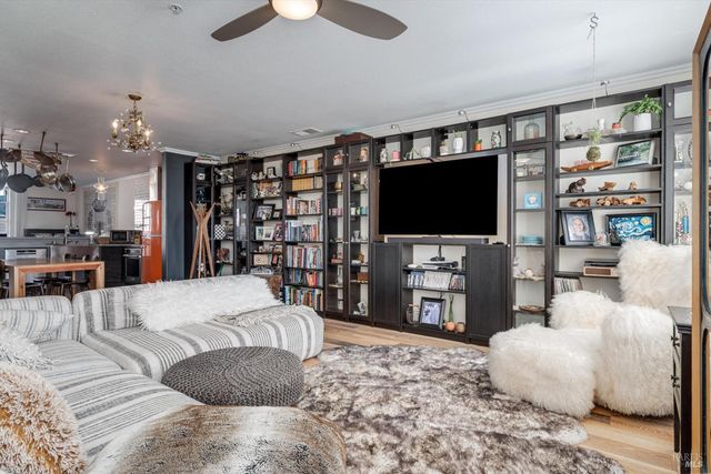 472 Emily Rose Cir, Windsor, CA 95492