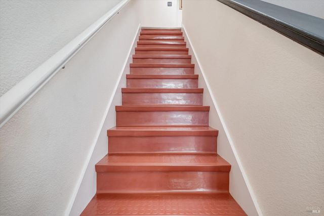 472 Emily Rose Cir, Windsor, CA 95492