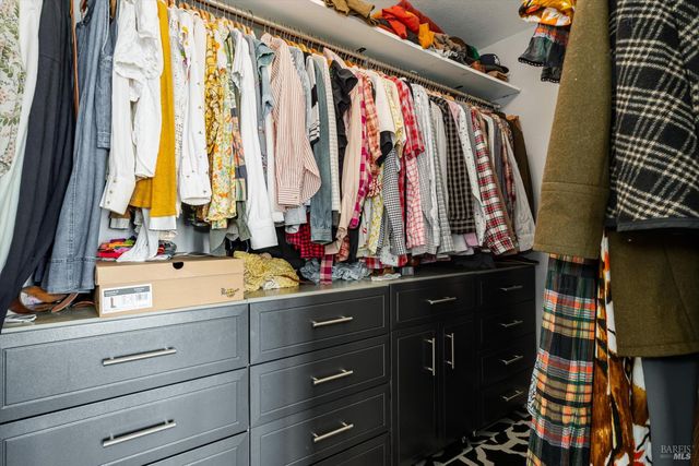 472 Emily Rose Cir, Windsor, CA 95492