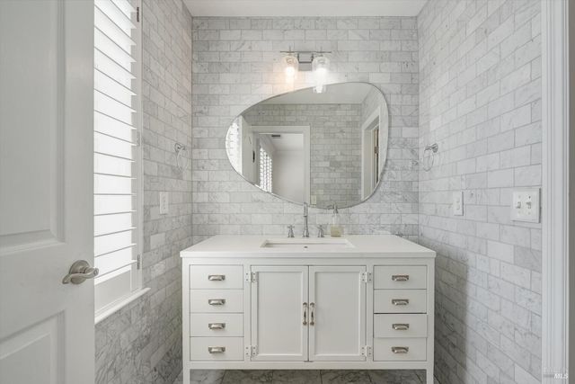 472 Emily Rose Cir, Windsor, CA 95492