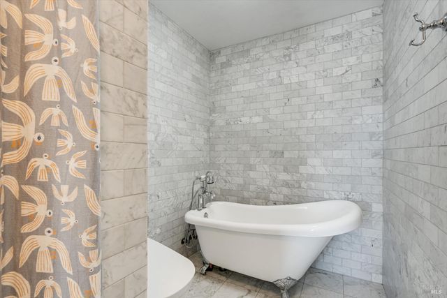 472 Emily Rose Cir, Windsor, CA 95492