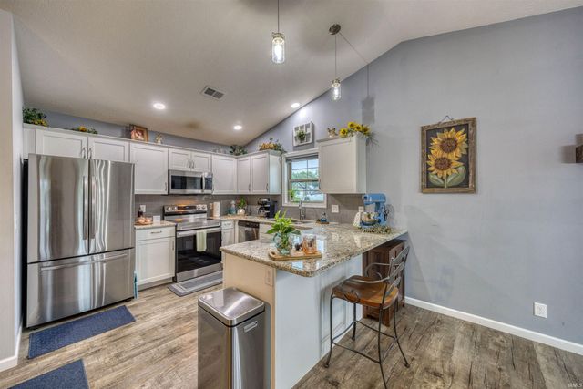414 Mallard Circle, Chandler, IN 47610