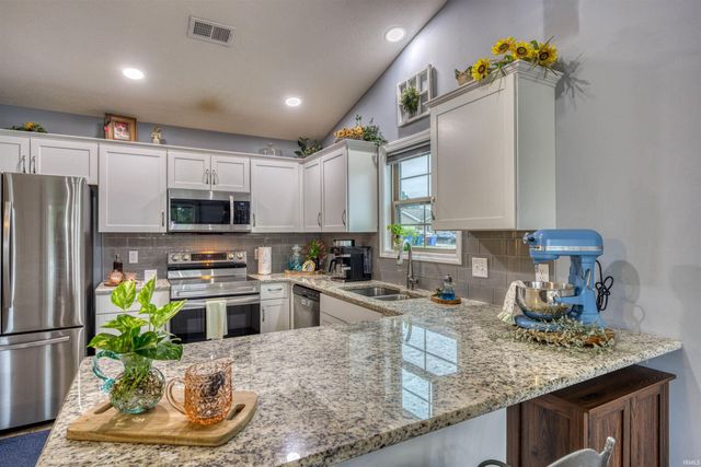 414 Mallard Circle, Chandler, IN 47610