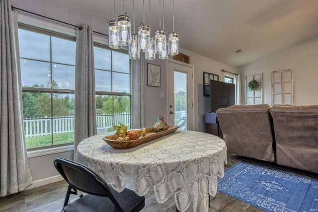 414 Mallard Circle, Chandler, IN 47610