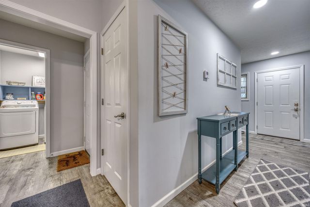 414 Mallard Circle, Chandler, IN 47610