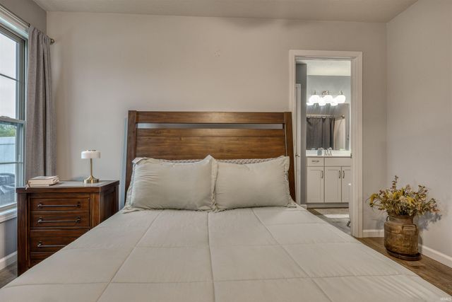 414 Mallard Circle, Chandler, IN 47610