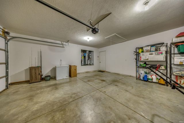 414 Mallard Circle, Chandler, IN 47610