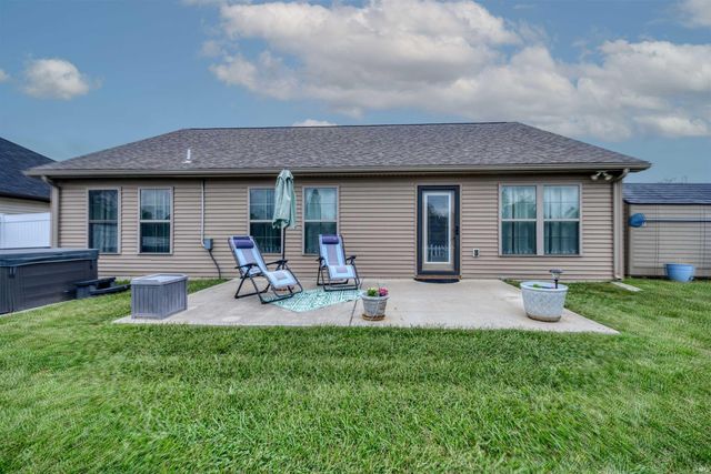 414 Mallard Circle, Chandler, IN 47610