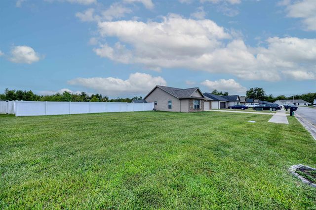 414 Mallard Circle, Chandler, IN 47610
