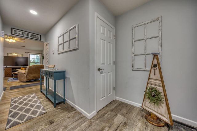414 Mallard Circle, Chandler, IN 47610