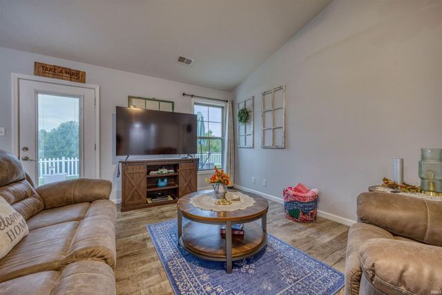 414 Mallard Circle, Chandler, IN 47610