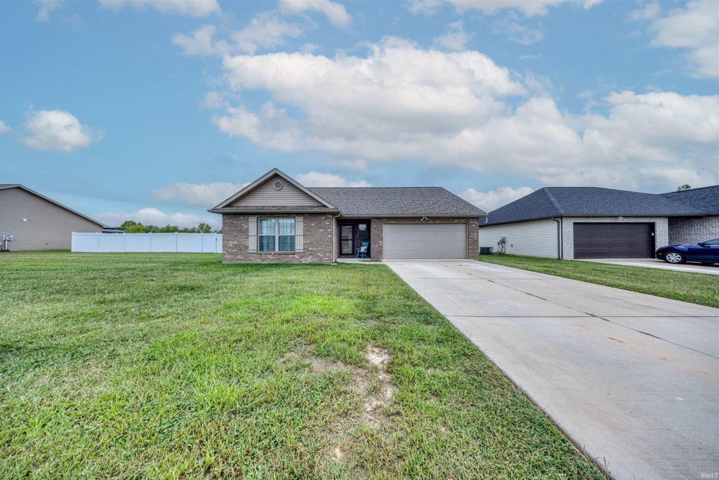 414 Mallard Circle, Chandler, IN 47610