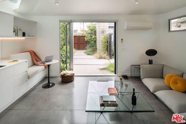 1060 Nowita Place, Venice (los Angeles), CA 90291