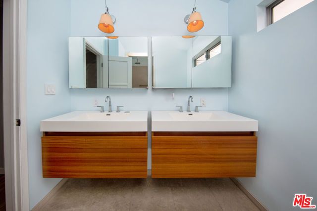 1060 Nowita Place, Venice (los Angeles), CA 90291