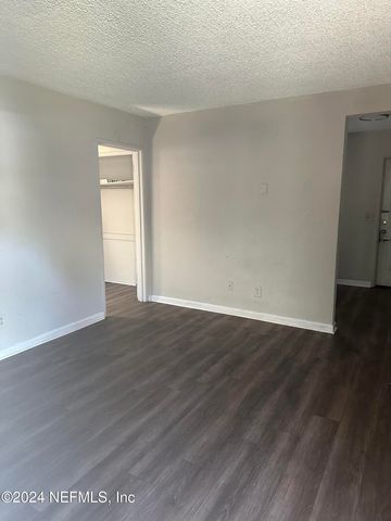 112 W 17TH Street, Jacksonville, FL 32206