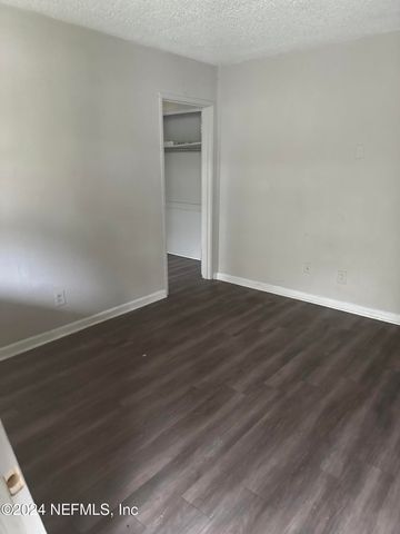 112 W 17TH Street, Jacksonville, FL 32206