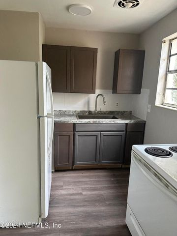 112 W 17TH Street, Jacksonville, FL 32206
