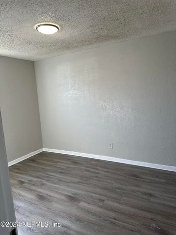 112 W 17TH Street, Jacksonville, FL 32206