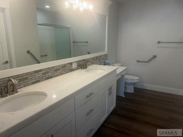 957 Pinewood Avenue, Chubbuck, ID 83202