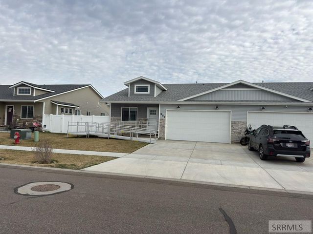957 Pinewood Avenue, Chubbuck, ID 83202