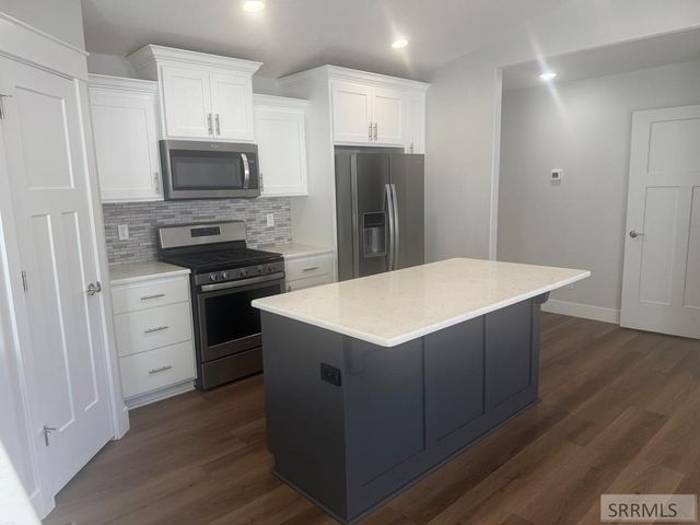 957 Pinewood Avenue, Chubbuck, ID 83202