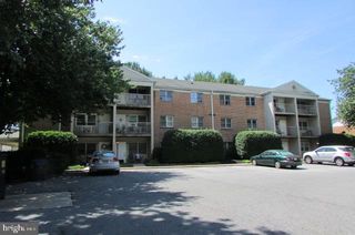 2101 CEDAR RUN DR #206, Camp Hill, PA 17011