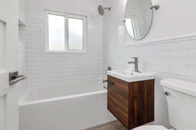 1840 DOUGLAS AVENUE, Dunedin, FL 34698