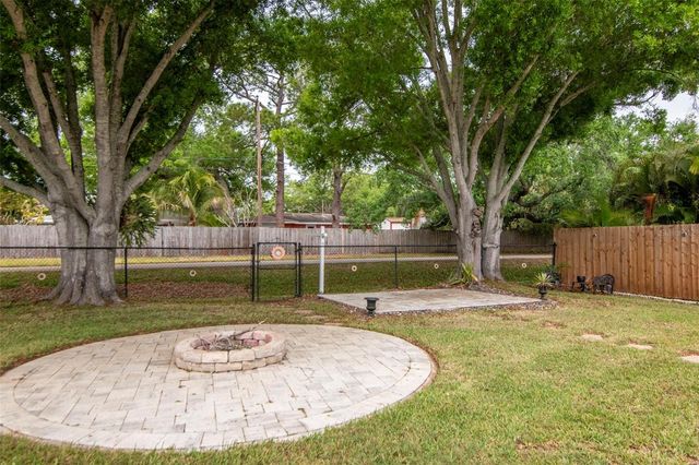 1840 DOUGLAS AVENUE, Dunedin, FL 34698