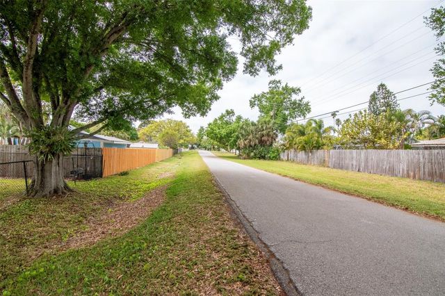 1840 DOUGLAS AVENUE, Dunedin, FL 34698