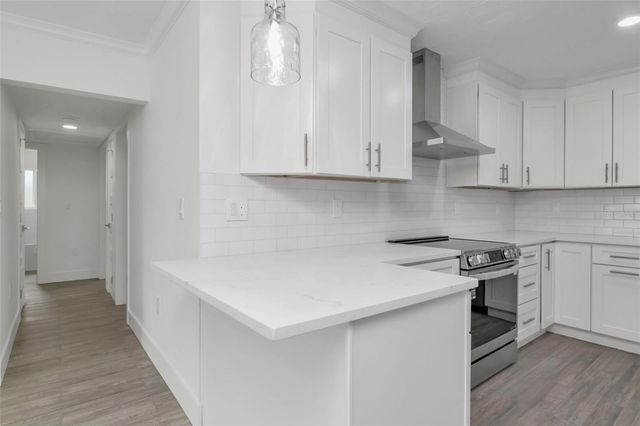 1840 DOUGLAS AVENUE, Dunedin, FL 34698