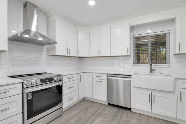 1840 DOUGLAS AVENUE, Dunedin, FL 34698