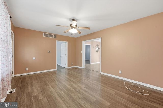 334 N OAKLAND AVE, Runnemede, NJ 08078