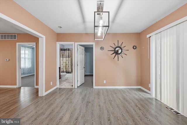 334 N OAKLAND AVE, Runnemede, NJ 08078