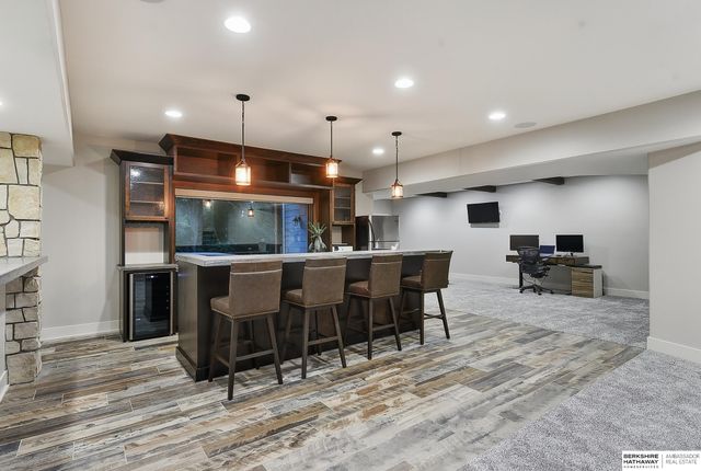 5702 S 239th Street, Elkhorn, NE 68022