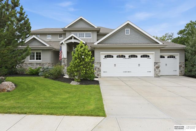 5702 S 239th Street, Elkhorn, NE 68022