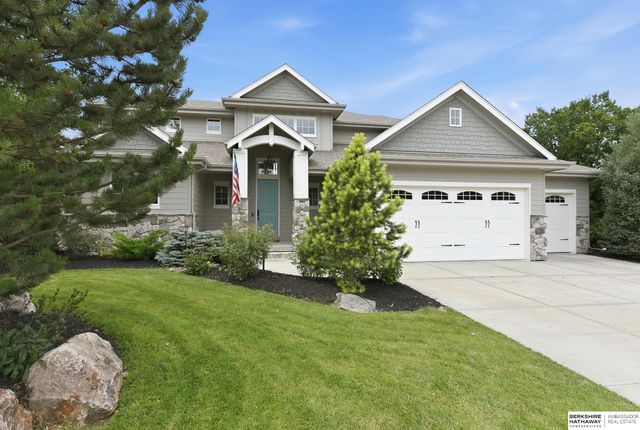 5702 S 239th Street, Elkhorn, NE 68022