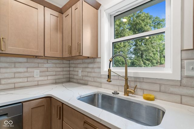 6530 W US Highway 50, North Vernon, IN 47265