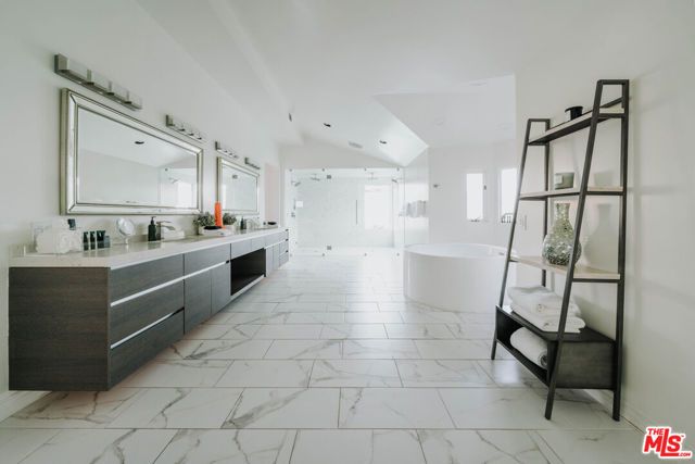 11037 Anzio Road, Los Angeles, CA 90077