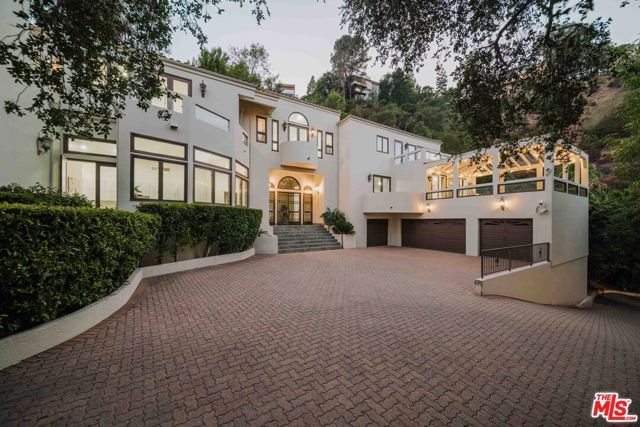 11037 Anzio Road, Los Angeles, CA 90077
