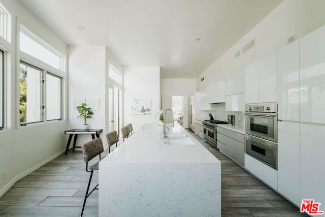 11037 Anzio Road, Los Angeles, CA 90077