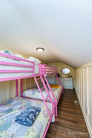 517 S Wythe Street, Pentwater, MI 49449