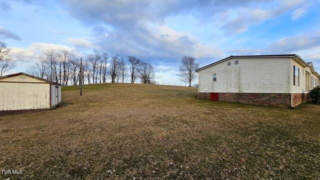 186 Fire Station Drive, Coeburn, VA 24230